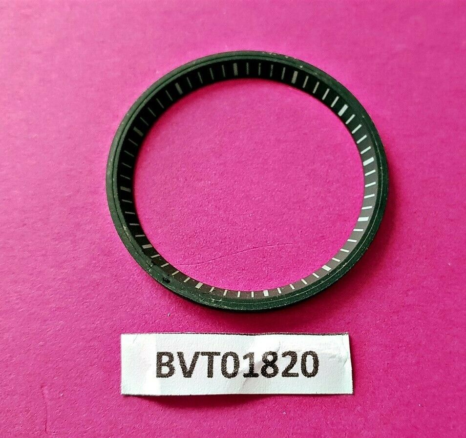USED SEIKO MENS 7002 7000 BLACK MINUTE TRACK SEIKO WATCH BVT01820