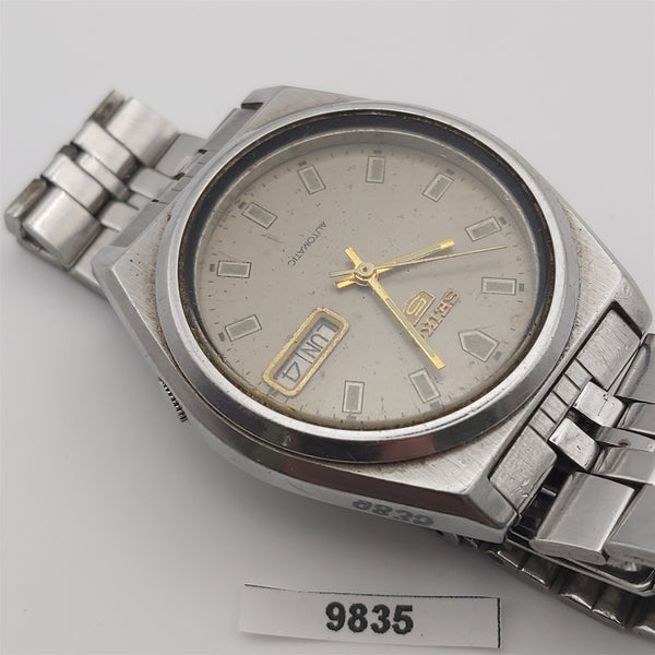 PROJECT TO FIX SEIKO 5 7009 8761 MENS SS AUTO DAY DATE WATCH BVT09835