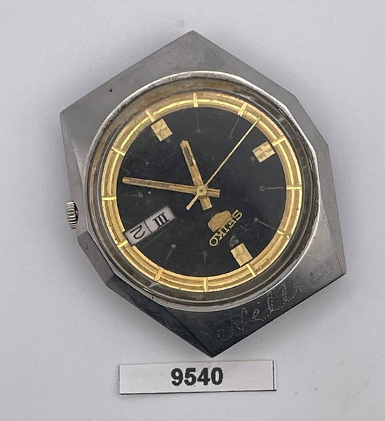 PROJECT TO FIX SEIKO 5 SPORTS 7009 8440 MENS SS AUTO DAY DATE WATCH 9540