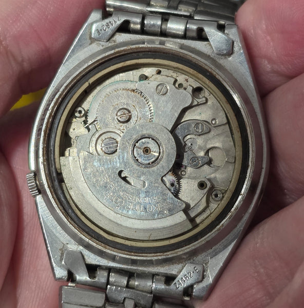 PROJECT TO FIX SEIKO 5 7009 8761 MENS SS AUTO DAY DATE WATCH BVT09835