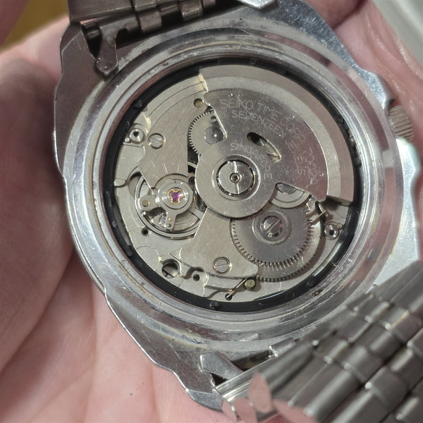 PROJECT TO FIX SEIKO SPORTS 7002 8059 MENS SS AUTO DAY DATE WATCH BVT09861