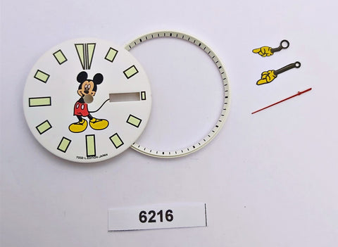 SEIKO MICKEY MOUSE DIAL GLOVED HANDS MINUTE TRACK 6309 7290 WATCH RED VER. 6216