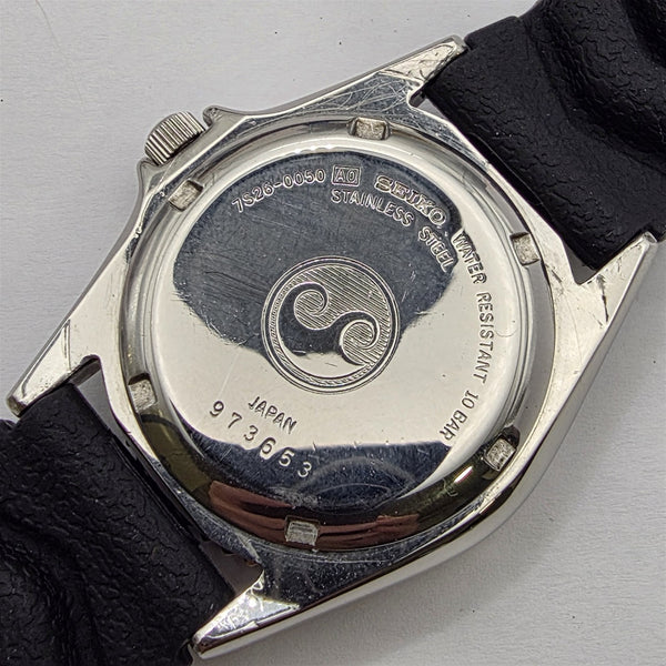 99 SEIKO 7S26 0050 SKX023 MENS DAY DATE SERVICED SS WATCH US TARIFF PAID 973653