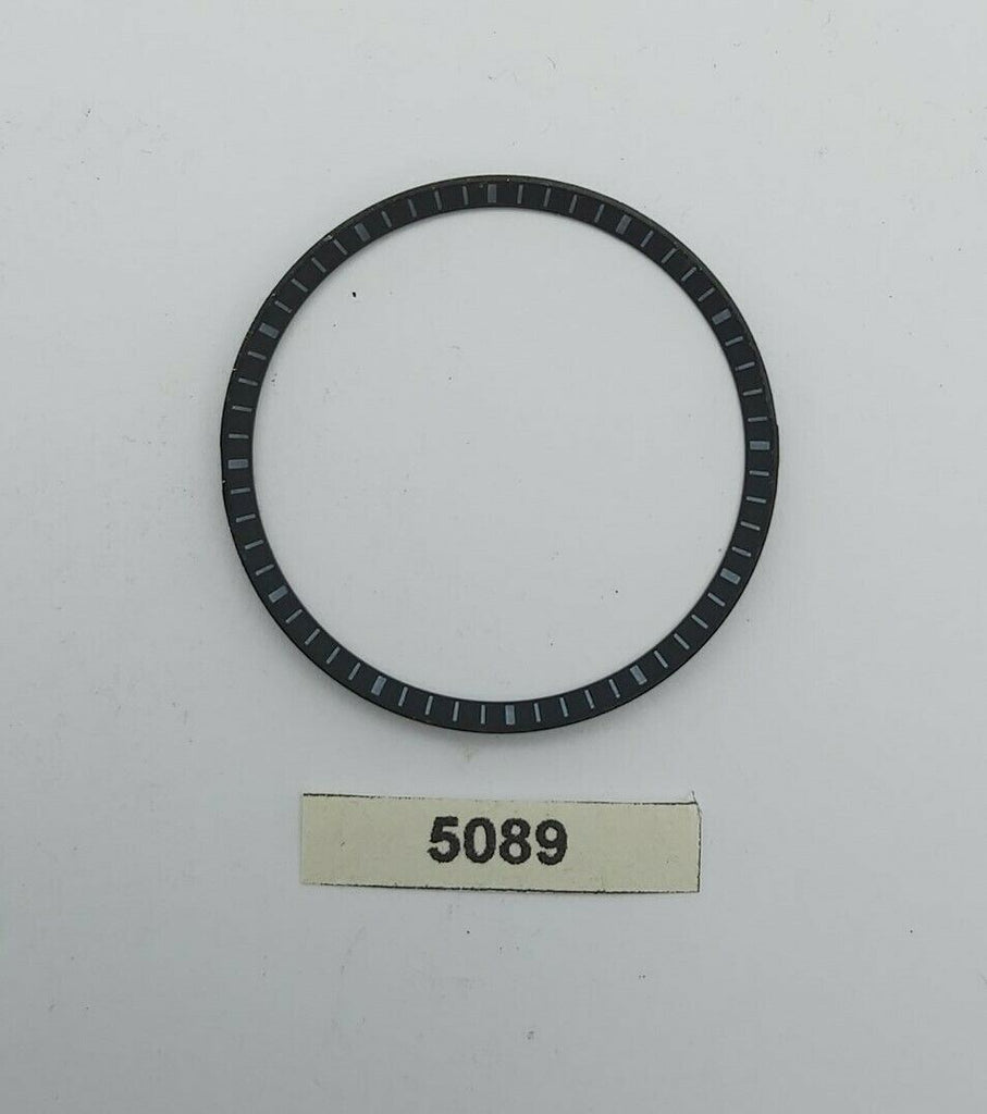 USED SEIKO MENS 7002 7020 BLACK MINUTE TRACK SEIKO WATCH BVT05089
