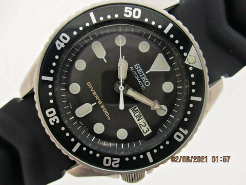 00' SEIKO 7S26 0030 AUTO MIDSIZED BLACK DAY DATE 060106 EU SHIP SERVICED WATCH