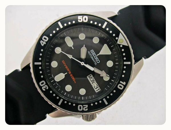 03' SEIKO 7S26 0030 AUTO MIDSIZED BLACK DAY DATE 3n0891 EU SHIP SERVICED WATCH