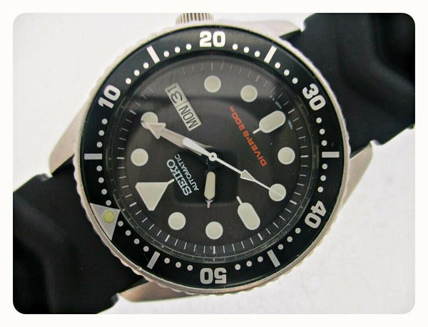 03' SEIKO 7S26 0030 AUTO MIDSIZED BLACK DAY DATE 3n0891 EU SHIP SERVICED WATCH