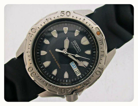 01' SEIKO 7S26 0010 AUTO MIDSIZE DAY DATE DIVE SS 185087 EU SHIP SERVICED WATCH