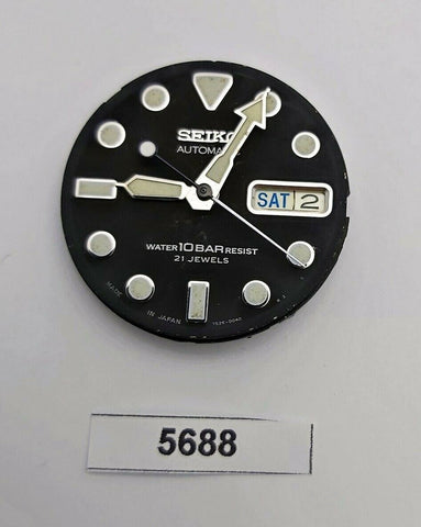USED WORKING SEIKO MOVEMENT WITH DIAL HANDS 7s26 0040 SKX031 MENS WATCH BVT05688