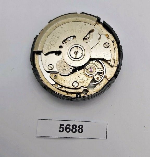 USED WORKING SEIKO MOVEMENT WITH DIAL HANDS 7s26 0040 SKX031 MENS WATCH BVT05688