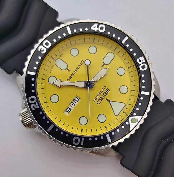 02 SEIKO 7S26 0020 SKX007 AUTO MENS YELLOW DAY DATE 201979 EU SHIP SERVCED WATCH