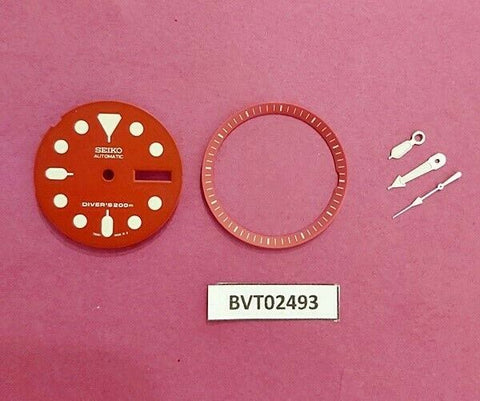 NEW SEIKO RED DIAL HANDS MINUTE TRACK SET SEIKO 7S26 0030 SKX013 WATCH BVT02493