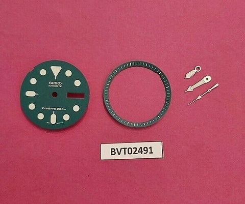 NEW SEIKO GREEN HULK DIAL HANDS MINUTE TRACK SET 7S26 0030 SKX013 WATCH BVT2491