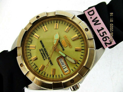 PROJECT FIX SEIKO 5 SPORTS 7S26 0TJ0 GOLD SS MIDSIZE AUTO DAY DATE 1562 WATCH