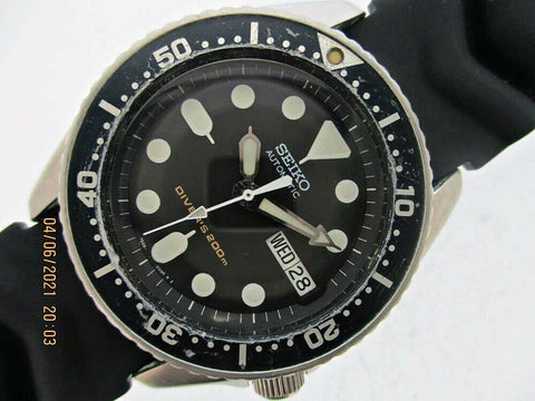 00' SEIKO 7S26 0030 AUTO MIDSIZED BLACK DAY DATE 060742 EU SHIP SERVICED WATCH