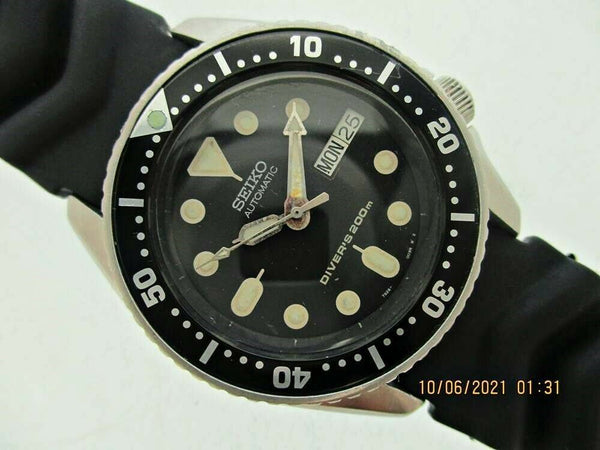 03' SEIKO 7S26 0030 AUTO MIDSIZED BLACK DAY DATE 300802 EU SHIP SERVICED WATCH