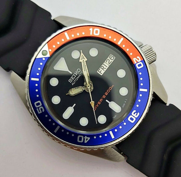 04' SEIKO 7S26 0030 AUTO MIDSIZED PEPSI DAY DATE 408106 EU SHIP SERVICED WATCH