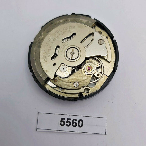 USED WORKING SEIKO MOVEMENT WITH DIAL HANDS 7s26 0040 SKX031 MENS WATCH BVT05560