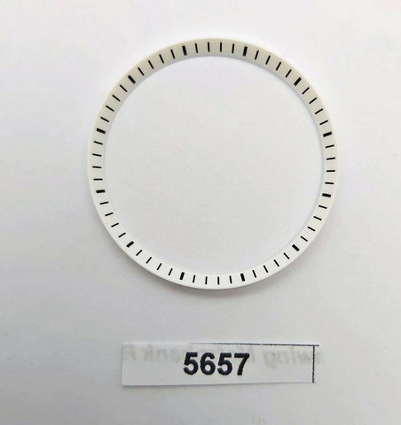 NEW SEIKO 7s26 0040 MENS SKX031 WHITE MINUTE TRACK SEIKO WATCH BVT05657