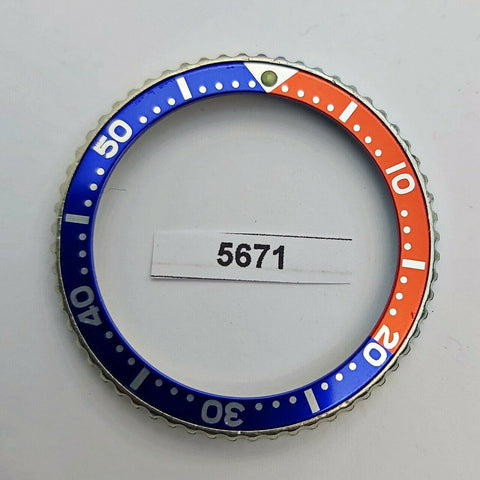 USED SEIKO MENS BEZEL WITH INSERT FOR 7s26 0020 SKX007 WATCH BVT05671