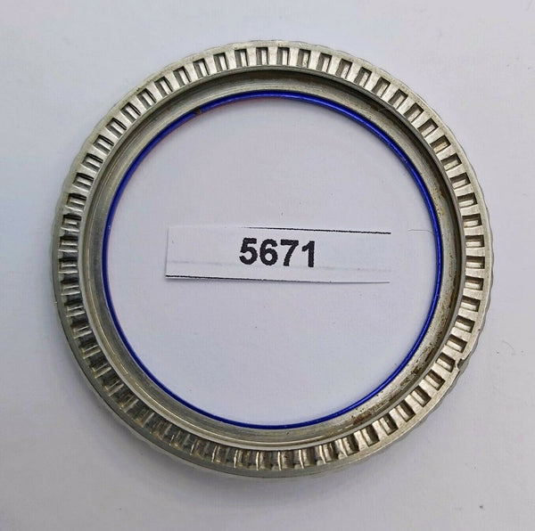 USED SEIKO MENS BEZEL WITH INSERT FOR 7s26 0020 SKX007 WATCH BVT05671