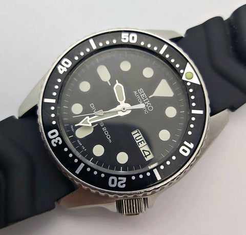 03' SEIKO 7S26 0030 AUTO MIDSIZED BLACK DAY DATE 3n0651 EU SHIP SERVICED WATCH