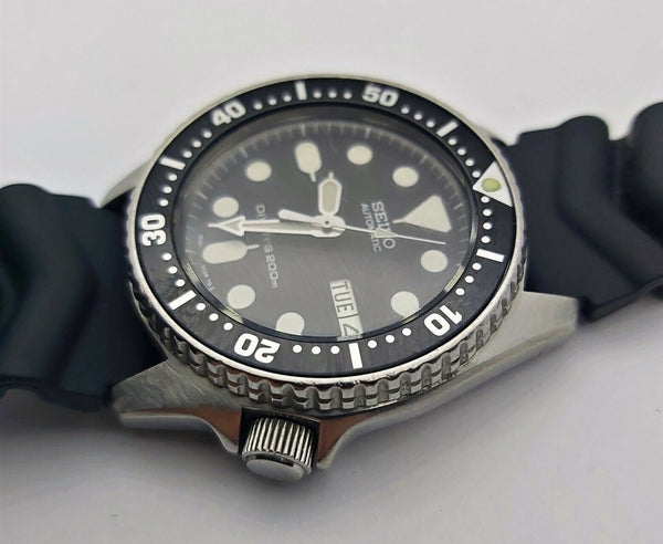 03' SEIKO 7S26 0030 AUTO MIDSIZED BLACK DAY DATE 3n0651 EU SHIP SERVICED WATCH