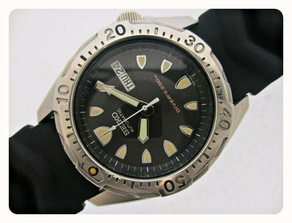 1996 SEIKO 7S26 0010 AUTO MIDSIZE DAY DATE DIVE SS 600084 EU SHIP SERVICED WATCH