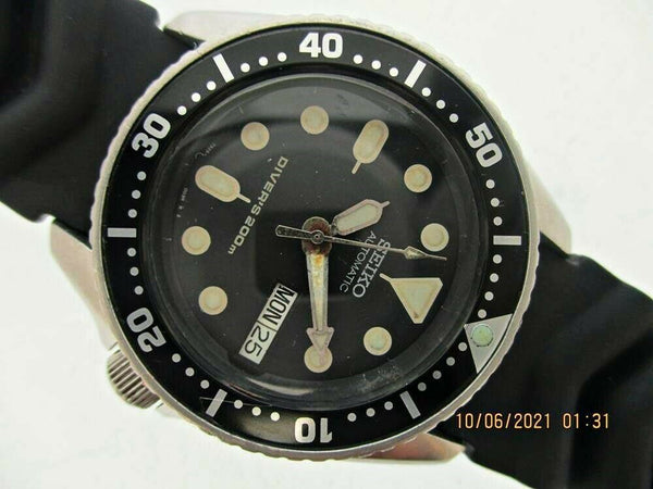 03 SEIKO 7S26 0030 AUTO MIDSIZED BLACK DAY DATE 300802 EU SHIP SERVICED WATCH